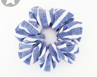 Boardwalk Blue Stripe Scrunchie / Nautische gestreifte Scunchie / blau Leinen gestreift Scrunchie /white gestreift Scrunchie /Beachy Stripe Scrunchie