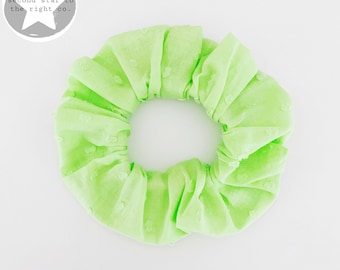 Schweizer Dot Lime Scrunchie / Swiss Dot Scunchie / Grün Scrunchie / Lime Grün Scrunchie / hellgrün Scrunchie / grün Chiffon Scrunchie