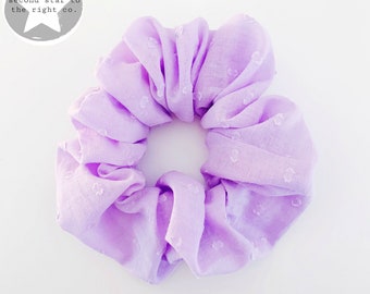 Swiss Dot Lilac Scrunchie / Swiss Dot Scunchie / Purple Scrunchie / Lilac Scrunchie / Light Purple Scrunchie / Soft Purple Chiffon Scrunchie