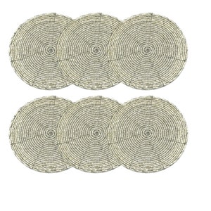 Posavasos de plata con cuentas hechos a mano, juego de 6 o más, posavasos decorativos, juego de posavasos con cuentas, regalo para ella, regalo de inauguración de la casa, tamaño 4 "