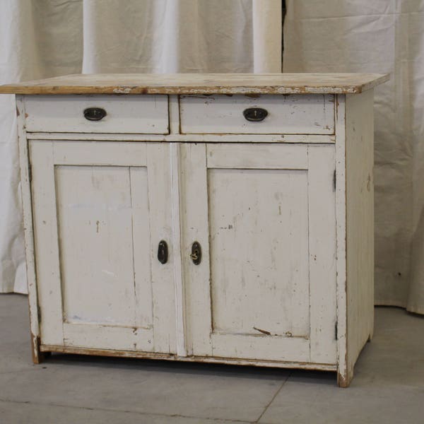 Credenza a due ante arte povera