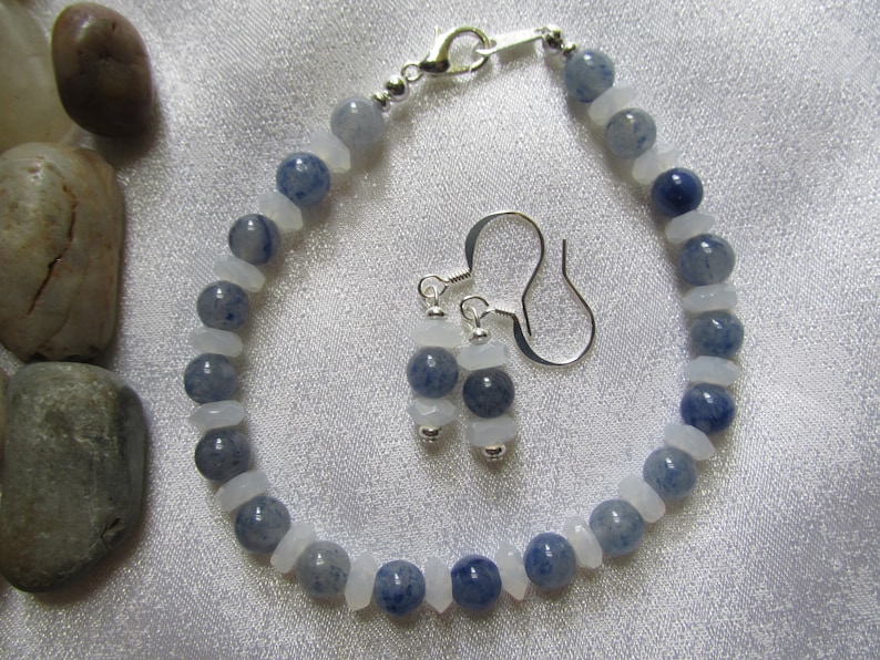 Dumortierite and Chalcedony Bracelet and Earrings