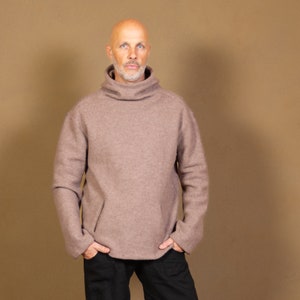 WOOLISTIC HOOD - Minimalistischer Wollhoodie für Herren aus Wollwalk/Merinowalk, nachhaltig & elegant, natürliche Outdoormode mit Stil