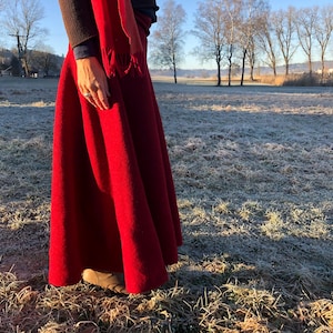 ERDENMUTTER - high-quality skirt made of Merino wool or wool, a true dream for all winter wool fans, ideal for ceremonies and seminars