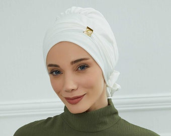 White Wrinkle Free Instant Turban for Women, High Quality White Aerobin Instant Turban Hijab with a Chic Gold Accessory Detail, Hijab Gift