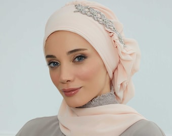 Turban instantané à volants sur le côté, foulard en mousseline de soie, turbans avec accessoire unique pour femme, design élégant et élégant, HT-100
