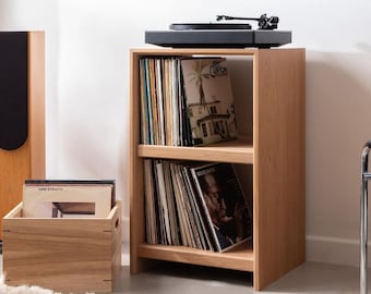 Handcrafted Solid Oak HiFi Cabinet – Adjustable Shelves for Turntable, Amplifier & Vinyl Storage