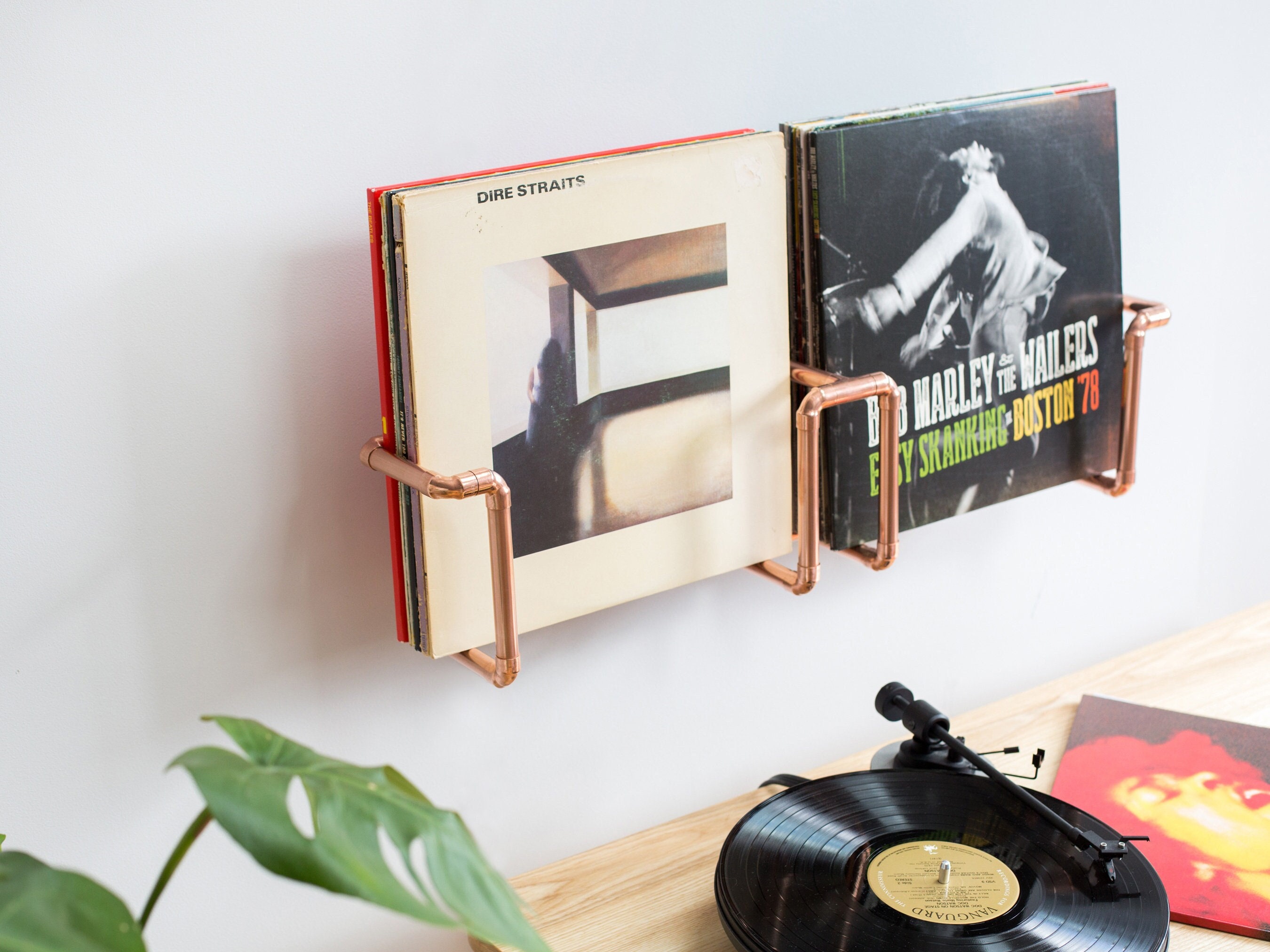 Zein 30Pcs Self Adhesive Clear Acrylic Record Holder Rack Album Cover Wall Hanging Shelves Wall Mount Display Hangers De I.1128156113