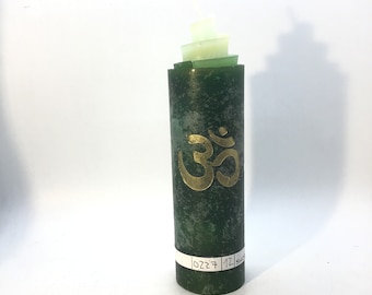 Hand-rolled candle with Gold-OM 0227