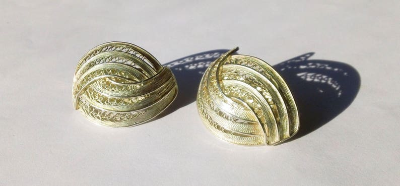 Vintage Estate Sterling Silver Filigree Mesh Swept Wings Clip-On Earrings