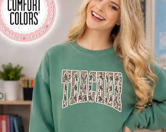 Teacher Shirt, Comfort Colors Tee, Retro Teacher Sweatshirt, Teacher Hoodie, Cute Teacher Gift, Graphic Teacher Tee