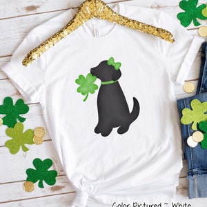 Black Lab Girl St Patrick&#39;s Day Shirt, Dog Mom Shirt, Girls St Patricks Day T Shirts for Women, Cute St Patricks Tee, Family Matching Shirt