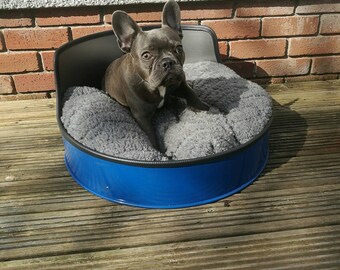 Bespoke pet beds