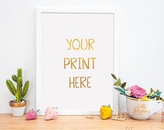 Download Styled White Frame Mockup Mock Up W Flower Bouquet Succulent Cactus Strawberry Empty Blank Frame Art Prints Display Wall Art Print Mockup Mockups Psd Templates New