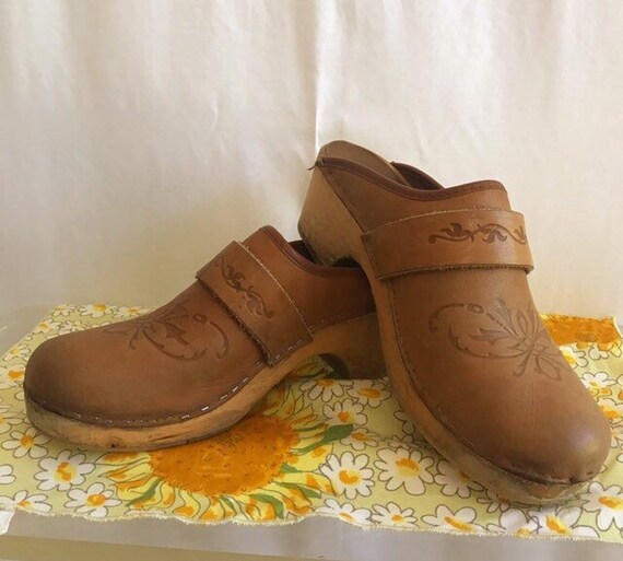 Distressed Vintage Leather Clogs. Boho clogs. Real