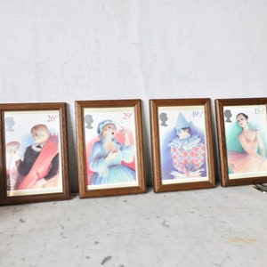 Conjunto vintage de 4 imágenes de sello de tarjeta postal el tema de las artes de 1980s