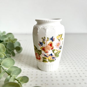 Vintage Aynsley Cottage Garden porcelain bud vase with floral pattern 1980s