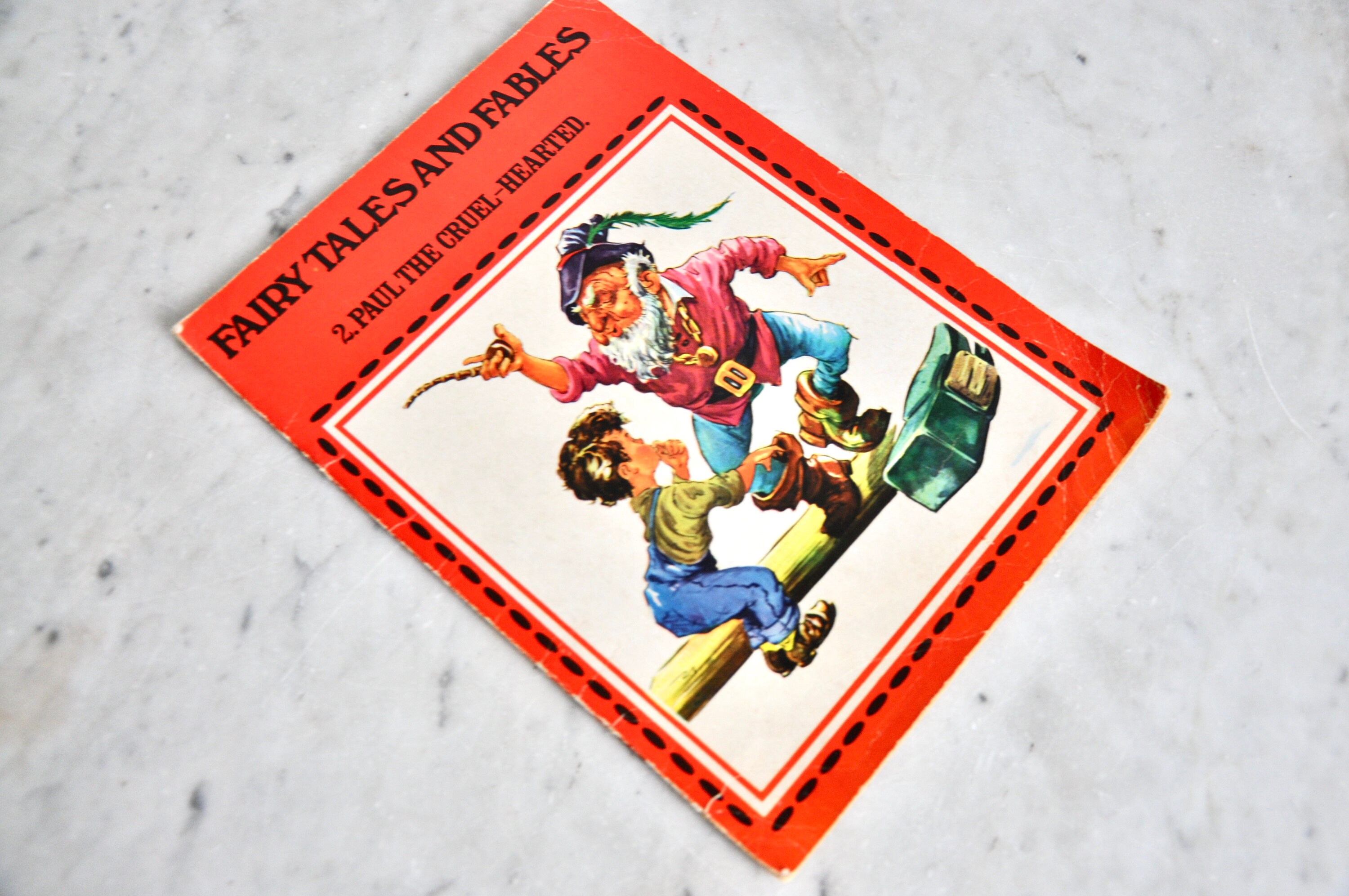 1970 年代のビンテージ童話と寓話 2 冊 - Etsy 日本
