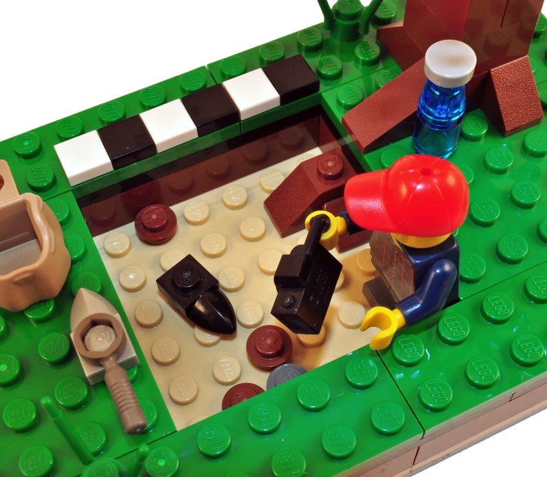 OnebyOneFun Custom archaeologythemed LEGO® creation