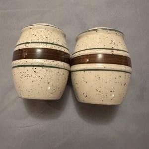 Vintage Round Salt & Pepper Shakers Ceramic Stripe Design 4&quot; High