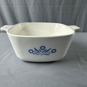 Vintage Corning Ware Blue Cornflower Casserole Dish 1 3/4 Quart P-1 3/4-B