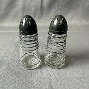 Vintage Owen Illinois Glass Striped Salt and Pepper Shakers with Black Plastic Top 3 1/4&quot; high
