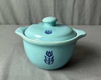 Vintage Cronin Blue Tulip Design Sugar Bowl Bake Oven USA 4" x 2 1/2"