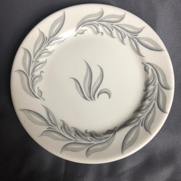 Vintage Syracuse China Gray Leaves Design Salad Dessert Plate 7 1/4" Diameter