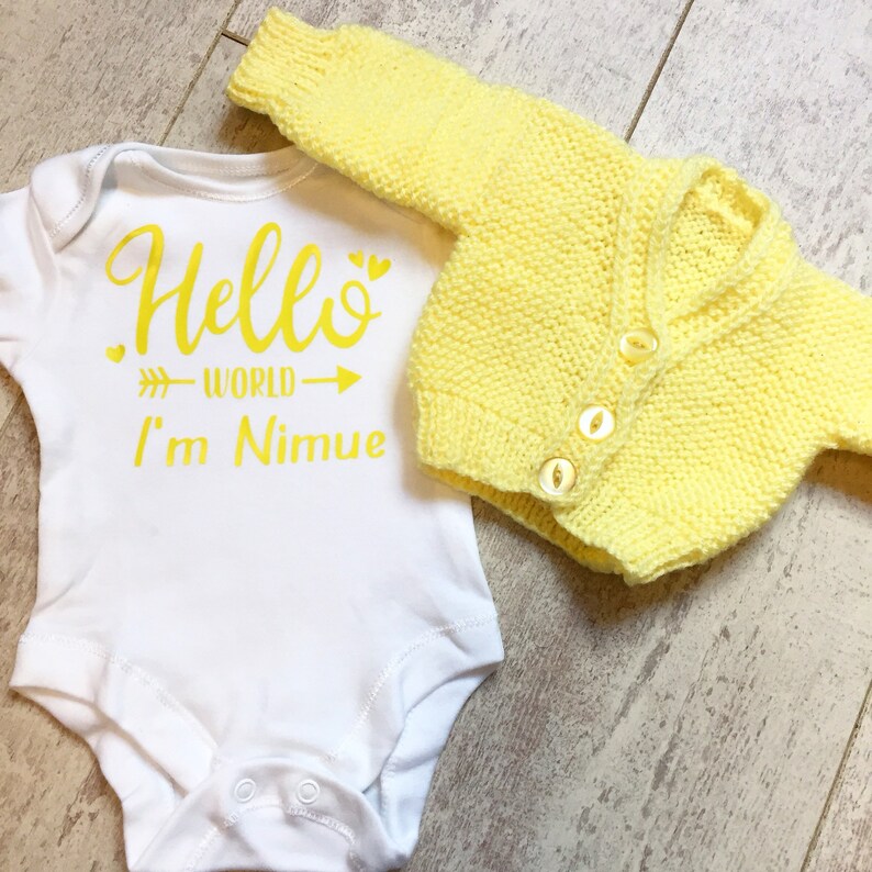 gender neutral coming home from hospital outfit