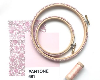 Moyen - Cerceau à broder en tissu Liberty London, floral rose, 6-9 pouces