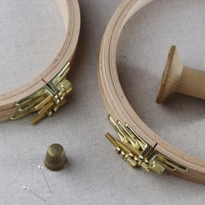 Größe 3 Nunge Stickrahmen. Premium Buche Stickrahmen. 16 cm Durchmesser. Stickrahmen aus Holz mit Schraube.