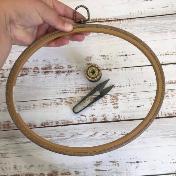 Large Oval Flexi Embroidery Hoop 8 X 10 Inches. 