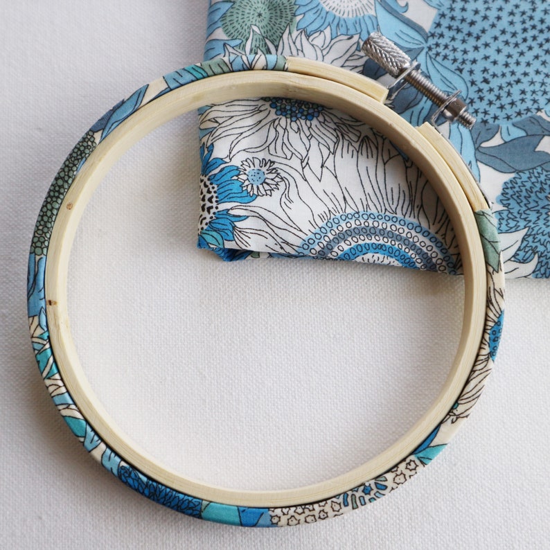 Blue Embroidery hoop frame Hoop-La frame Blue /'Susanna/' liberty arts fabric Tana Lawn Fabric Wrapped Embroidery Hoop Embroidery Hoop Art