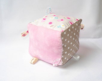 Cube d'éveil bébé - Cube doudou pour bébé - Jeu Montessori - Jeu pour bébé