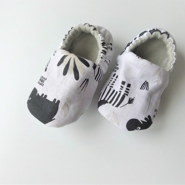 Chaussons bébé souples - Chaussons bébé ou jeune enfant en polaire et tissu - Chaussons anti dérapant - Chaussons hiver / été - Animaux