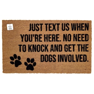 Just Text Us When You&#39;re Here Doormat | Funny Dog Doormat | No Need to Knock | Dog Lover Welcome Mat | Front Porch Rug | Handmade Entry Mat