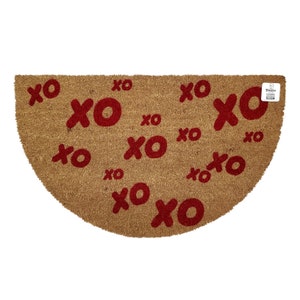 Capacho XOXO | Tapete de boas-vindas para o Dia dos Namorados | Tapete de entrada com tema de amor | Decoração fofa para varanda | Presente romântico | Presente de casamento ou aniversário