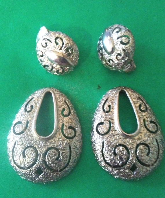 Sarah Cov Vintage Earrings Signed Silver Tone Doo… - image 1