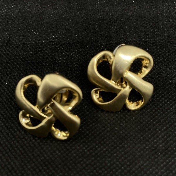 Vintage Gold Puffy Square Knot Twist Clip Earrings Brushed Smooth Quality  Demensional Jewelry 1960 Classic