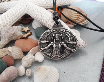 American Indians chief with bull head leather necklace,chief magic pendant,Nativ Americans Jewelry,charm gift,unisex gift