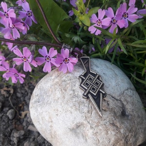 Gungnir Odin&#39;s spear necklace,Viking spear of Odin,Arrowhead Gungnir symbol,Norse mythology,Gungnir spear pendant,gift for men,pagan