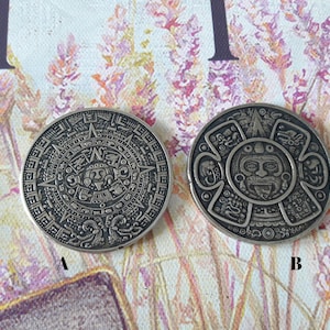 Ancient Aztec Mayan Calendar  Zodiac Lucky Coin,Mayan Prophecy,Aztec Sun God Tonatiuh coin,stone Tonatiuh god calendar,Aztec & mayan amulet