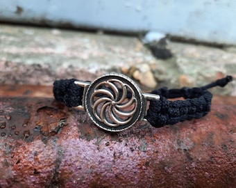 Pulsera de cuerda con el símbolo de la eternidad armenia, joyería con el símbolo de Arevakhach, pulsera con el símbolo nacional armenio, cruz solar armenia, Rueda de la Eternidad
