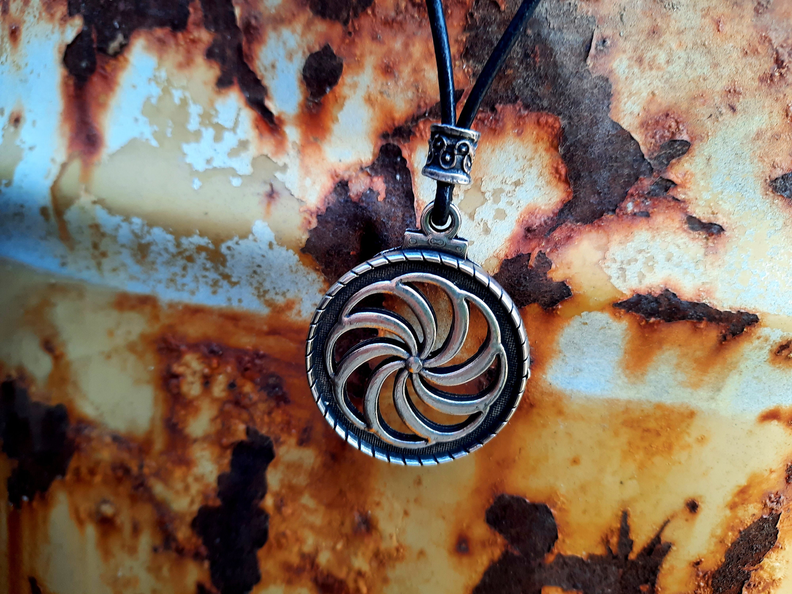 Armenian Eternity Sign Leather Necklace,arevakhach Symbol Jewelry