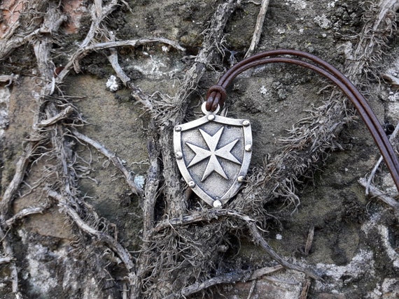Maltese Cross Shiel Necklace Pendant,heraldic Cross,malta Cross