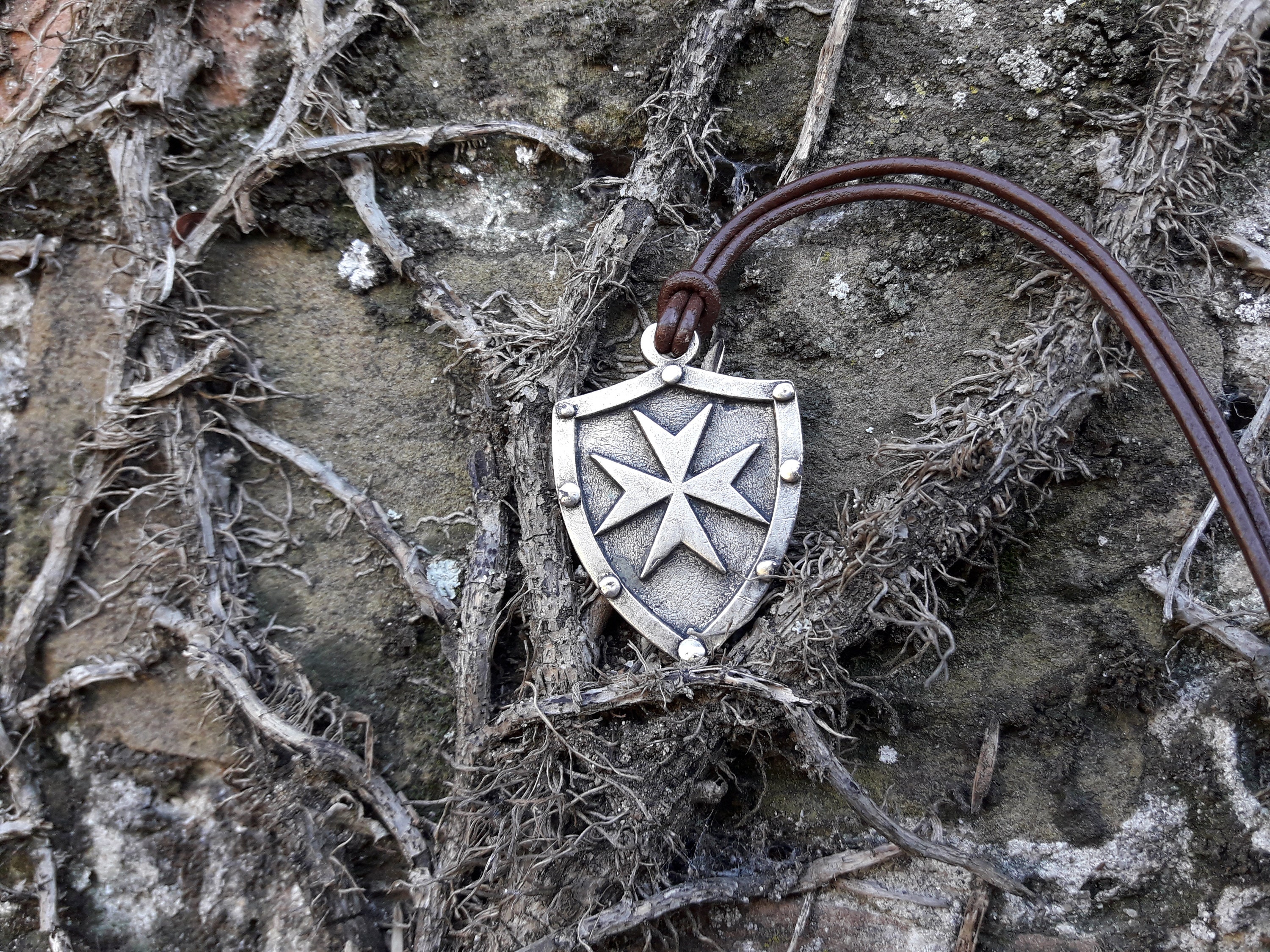 アクセサリー PENDANT MALTESE CROSS CHISELED BLOB アクセサリー PENDANT MALTESE CROSS CHISELED BLOB Malta Cross Charm