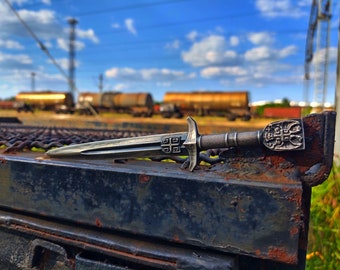 Abrecartas con espada medieval con escudo de armas serbio, abrecartas con águila bicéfala serbia, cruz serbia, espada ortodoxa serbia, regalo único.