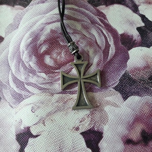 Templar Cross leather necklace,,Templar knights sign symbol keychain,Soldiers of Christ necklace,Cross Pattée,Maltese cross,Religious gift