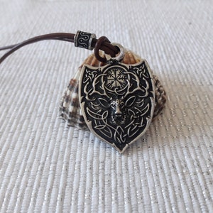 Viking Deer leather necklace,Vegvisir sign pendant,Norse mythology,Protect amulet,viking shield jewelry,Icelandic magical Vegvísir,compas