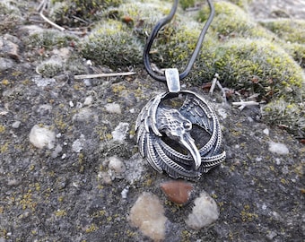 Viking Norse raven leather necklace,Huginn and Muninn odin's raven pendant,Raven Crow Odin viking Jewelry.Norse mythology,Pagan necklace